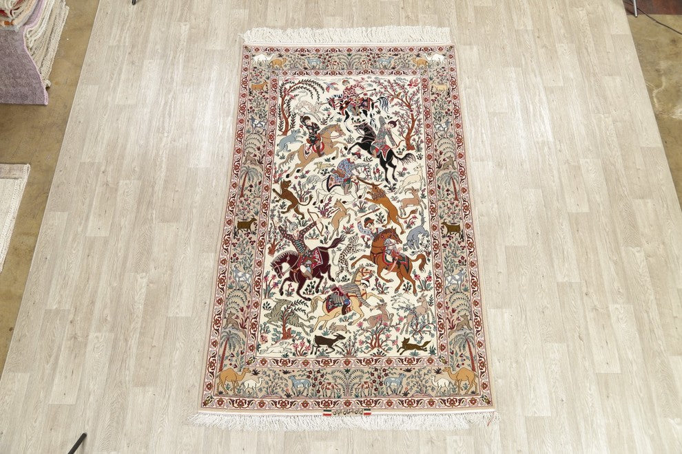 Isfahan Novelty Wool Hand-Knotted Persian Oriental Area Rug, Beige, 8'5"X5'2"