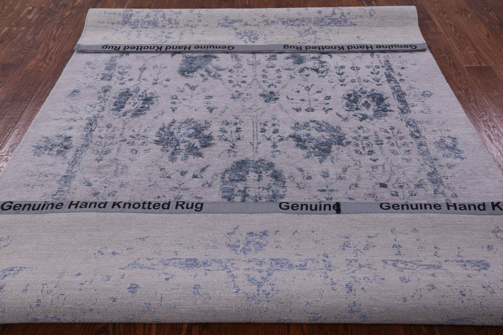 6' 1" X 9' 1" Persian Wool and Silk Hand Knotted Rug Q6281