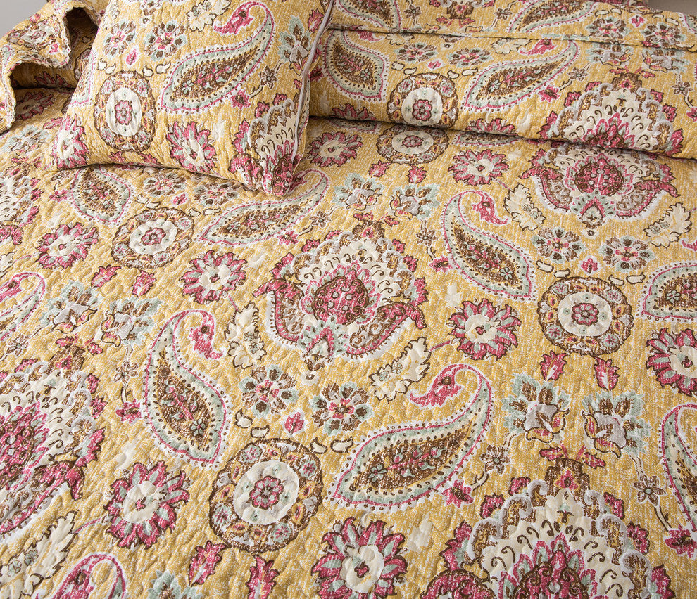 Gold Royal Medallion Floral Paisley Damask Quilt, King