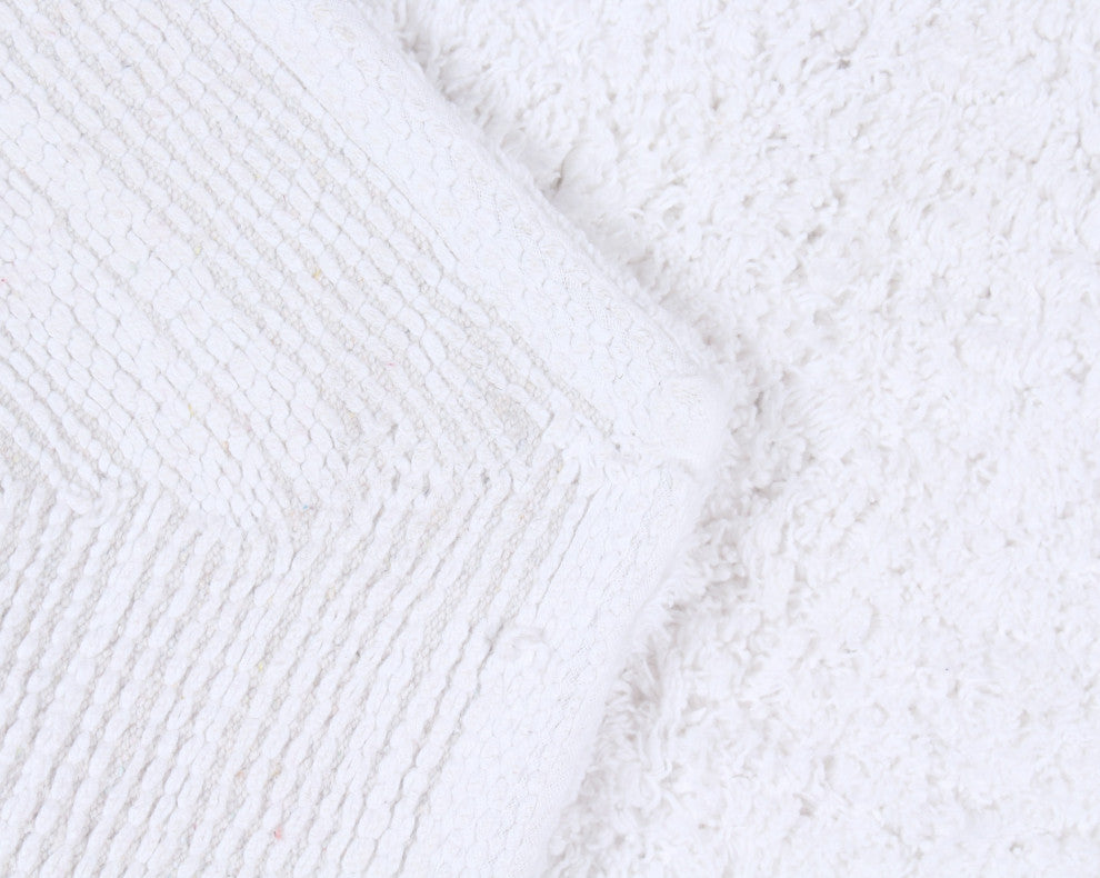 Waterford Absorbent Cotton and Machine washable Bath Rug 22" Round, White