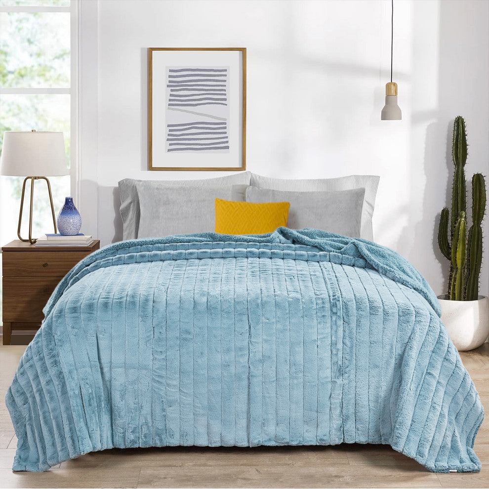Super Mink Faux Fur Throw Blanket, Aroan, 118" X 95"