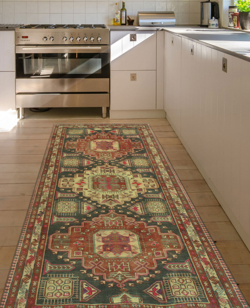 Semi-Antique Lexi Navy/Beige Runner, 4'3x9'10