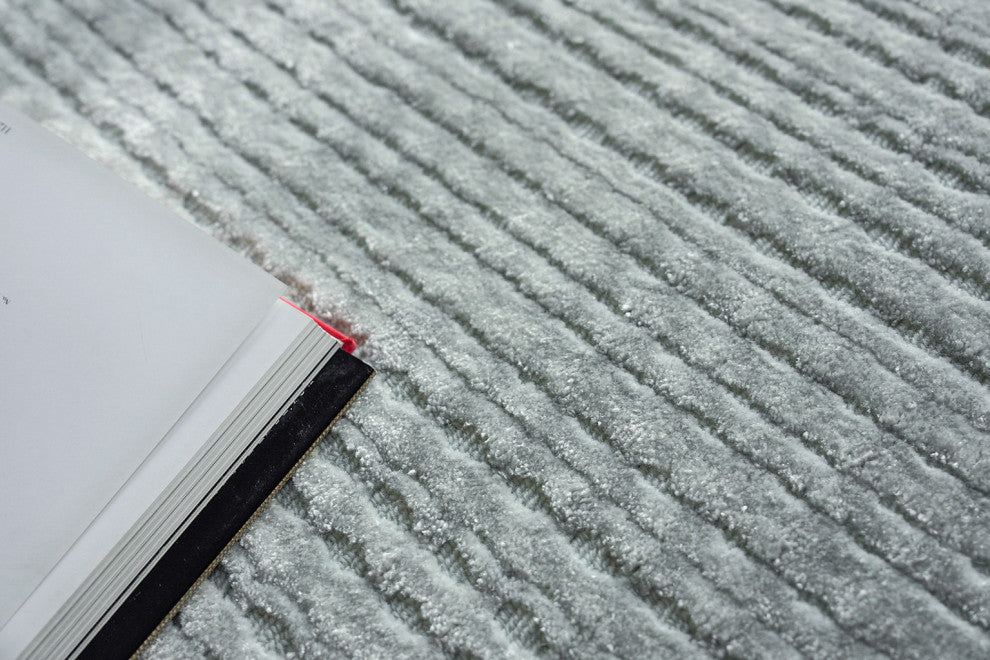 Cabrini Modern Handloomed Silky Nylon Light Silver Area Rug, 8'x10'