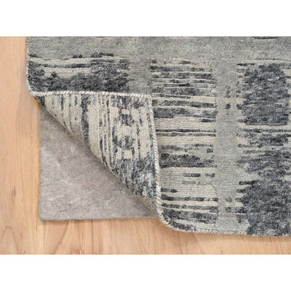 Light Gray Hand Knotted Modern Hand Spun Wool Mat Oriental Rug, 2'1"x3'1"