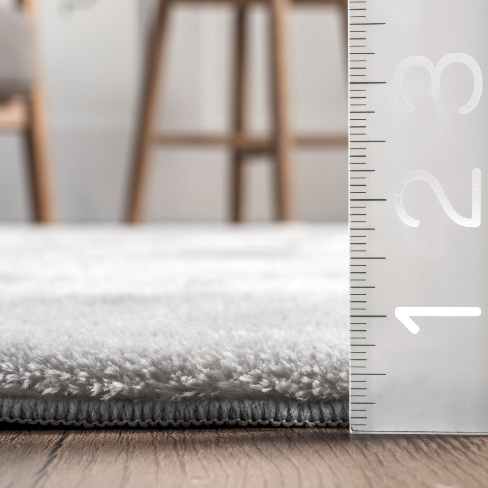 nuLOOM Loni Solid Machine Washable Shag Area Rug, Light Grey, 3'x5'