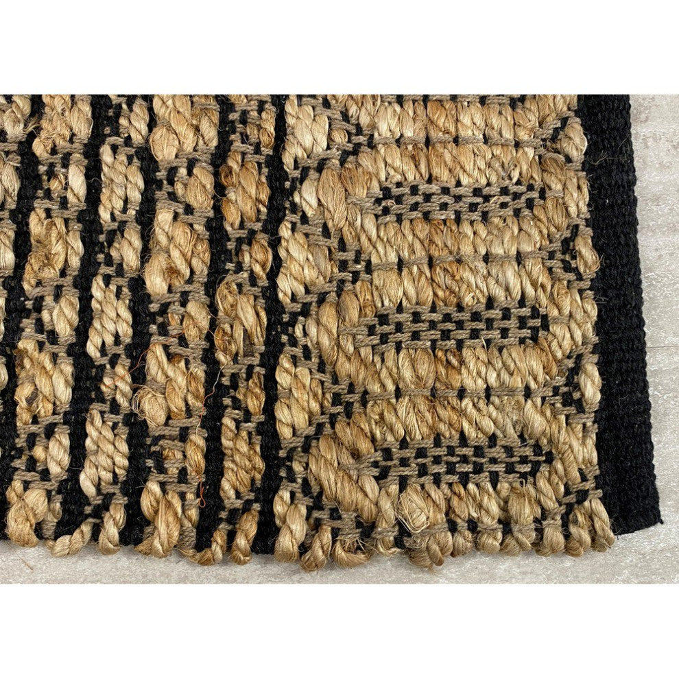 5" x 7" Tan and Black Ornate Geometric Area Rug