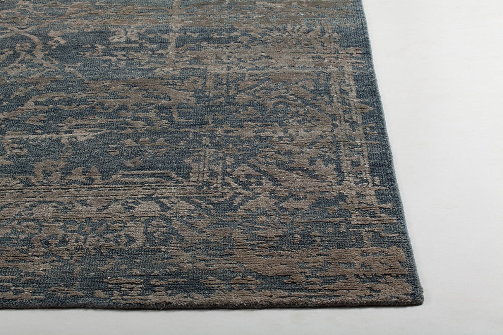 Sasha Hand-knotted Traditional Rug, Navy Blue/Silver, Rectangular 5'x7'6