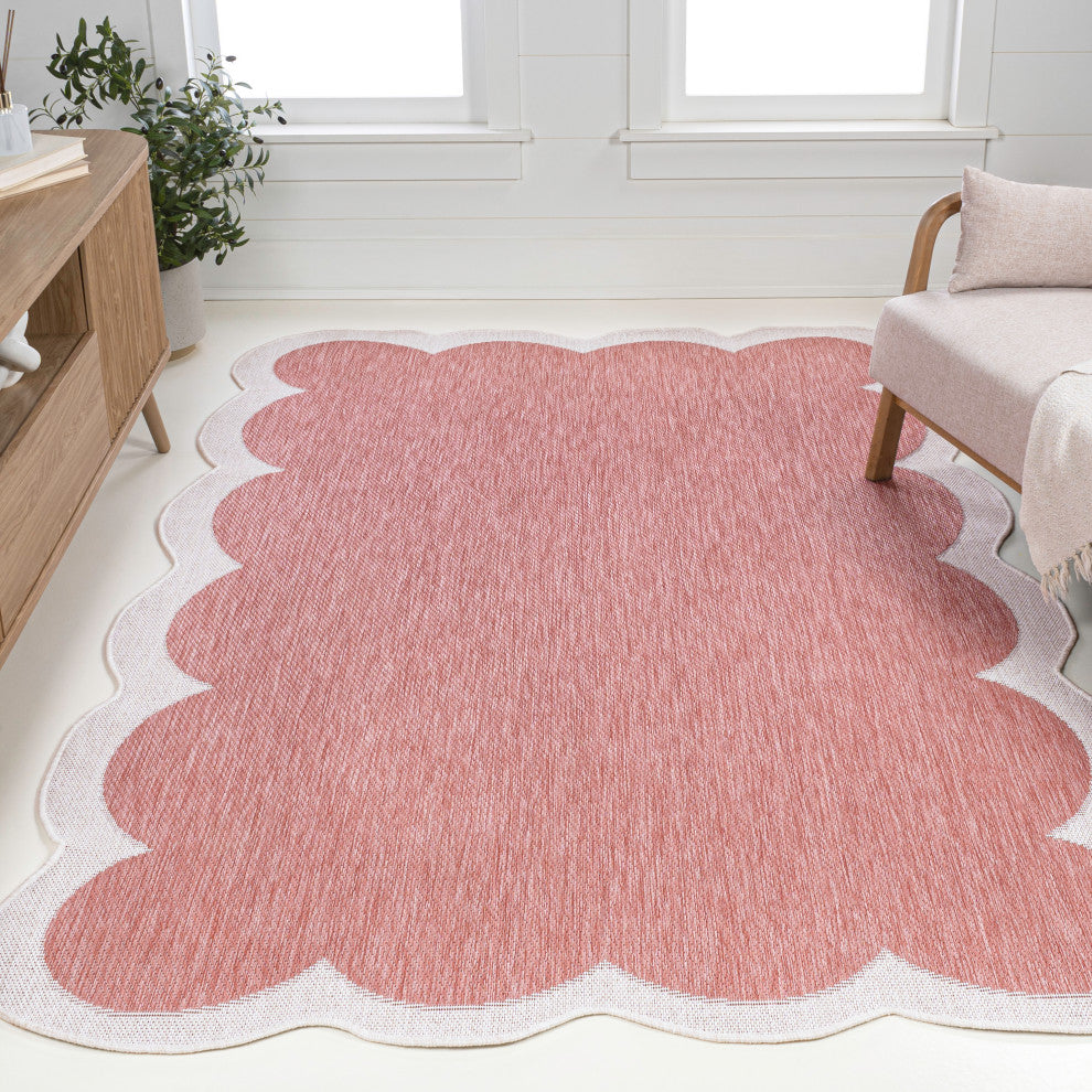 Alice Classic Cottage Two-Tone Scalloped Indoor/Outdoor Shaped Area Rug