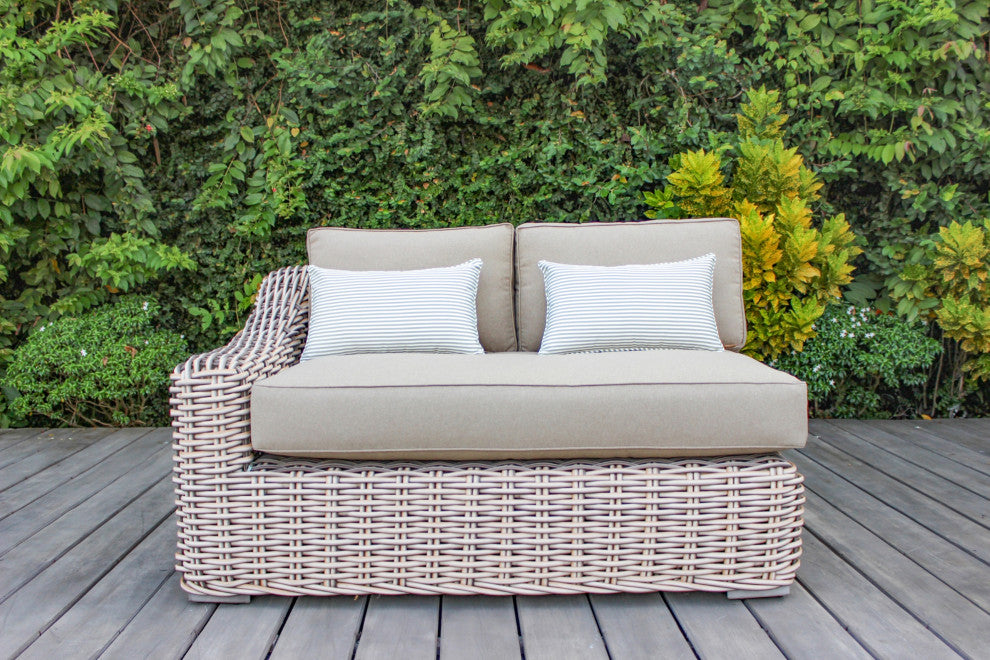 Alejandra 6-Piece Outdoor Wicker Furniture Set With Coffee Table, White and Gray