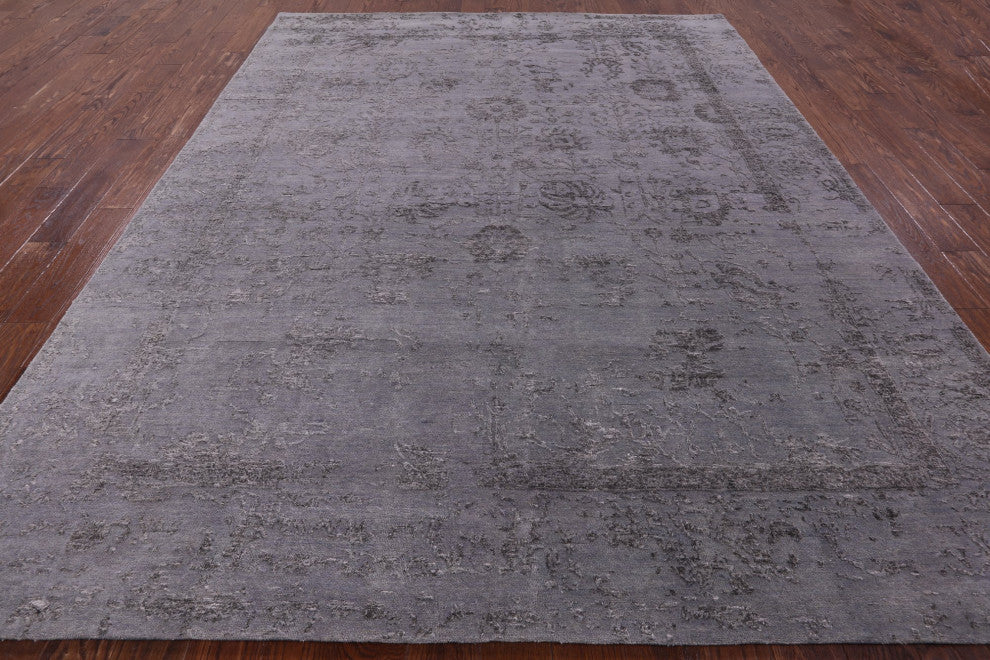 8' 0" X 10' 1" Persian Wool and Silk Hand-Knotted Rug Q6208