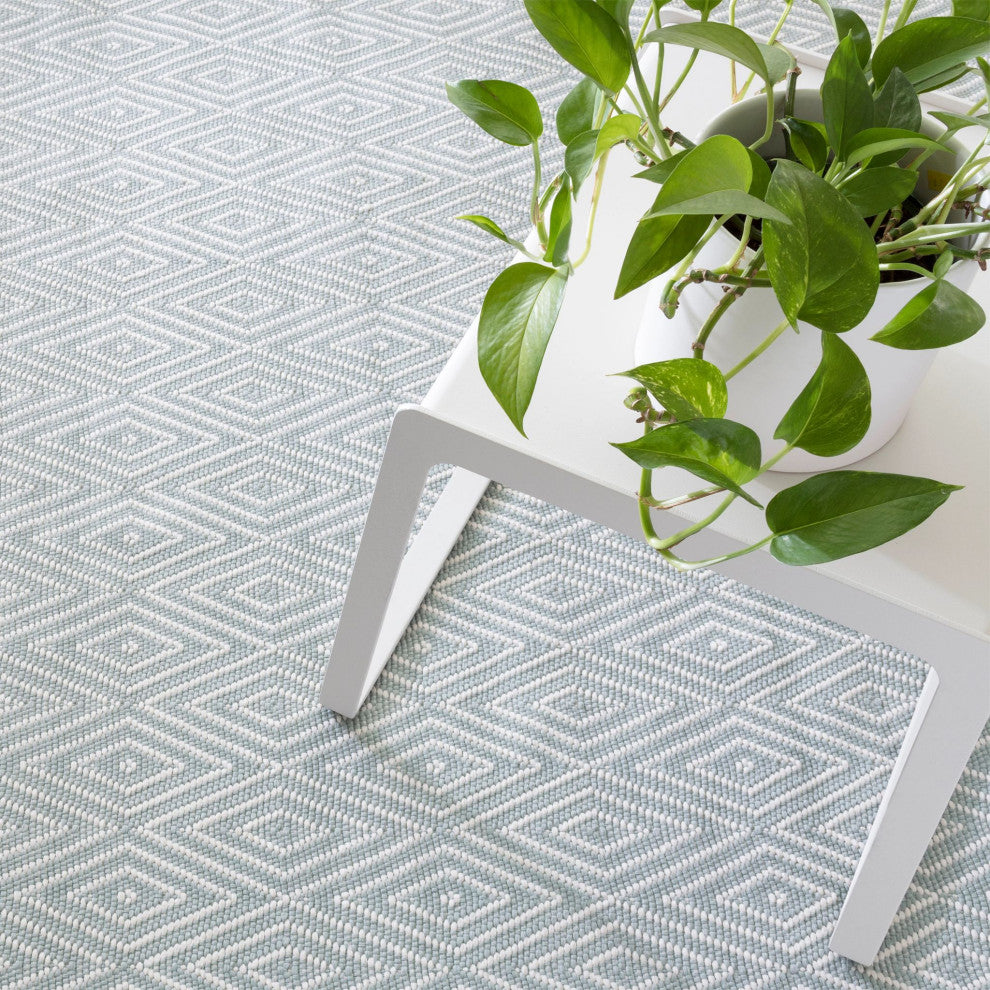 Dash & Albert Diamond Light Blue/Ivory Indoor/Outdoor Rug, Blue, 2'6" x 18'