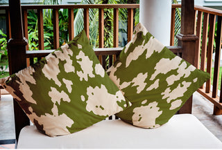 18" x 18" Moo Print Indoor/Outdoor Polyester Throw Pillow, Olive