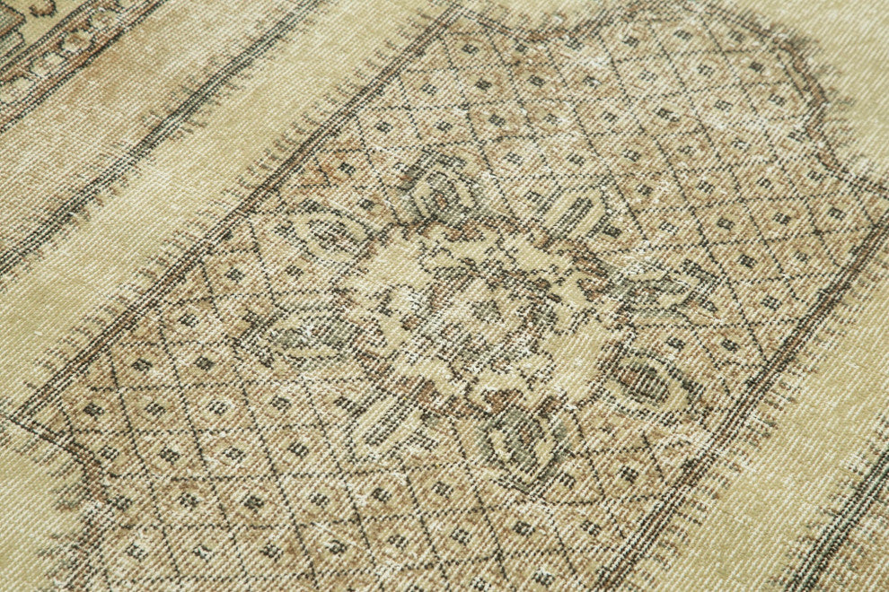 Rug N Carpet - Hand-knotted Turkish 3' 11" x 6' 6" Vintage Small Area Rug