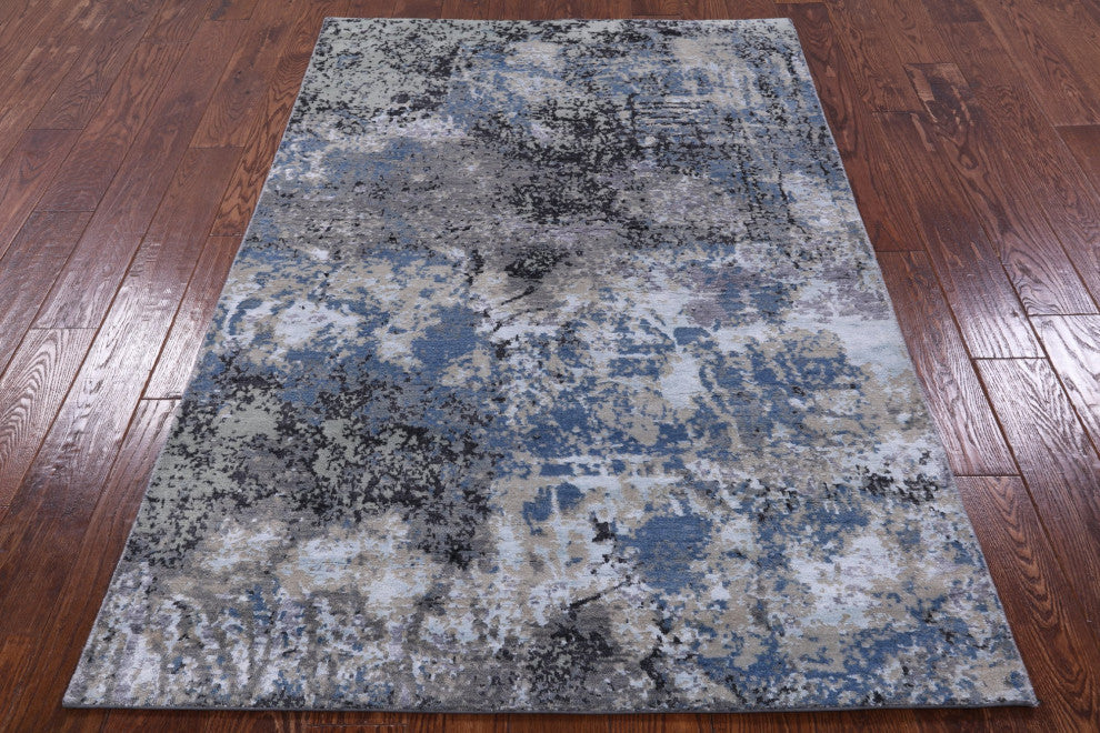 Abstract Wool and Silk Hand Knotted Rug 4' 0" X 6' 1" Q8722