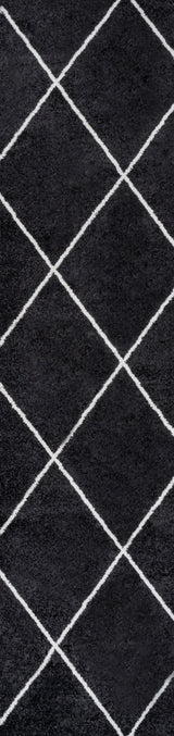 Cole Minimalist Diamond Trellis Black/White 2'x8' Runner Rug