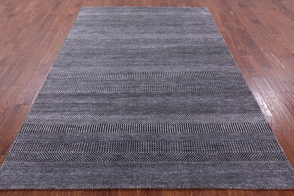 5' 11" X 8' 8" Savannah Grass Handmade Wool and Silk Rug Q11977