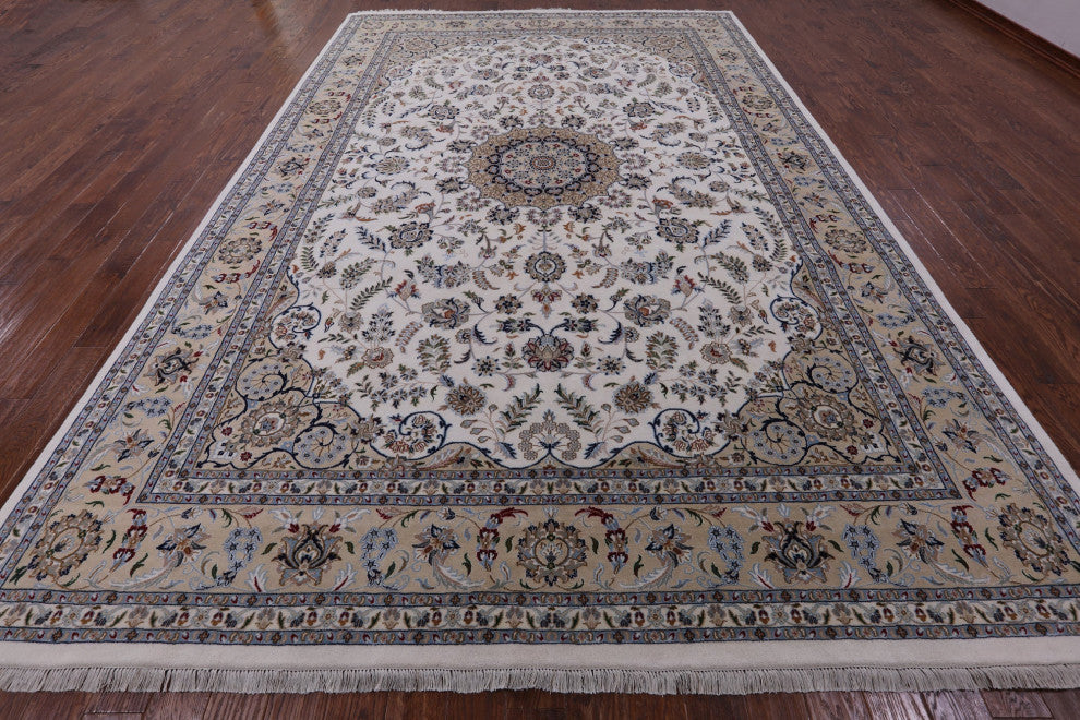 9' 8" X 14' 4" Persian Nain Wool & Silk Handmade Rug - Q13788