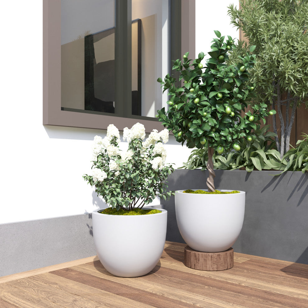DTY Signature Mount Belford 1-piece Fiberstone Planter, White, Small