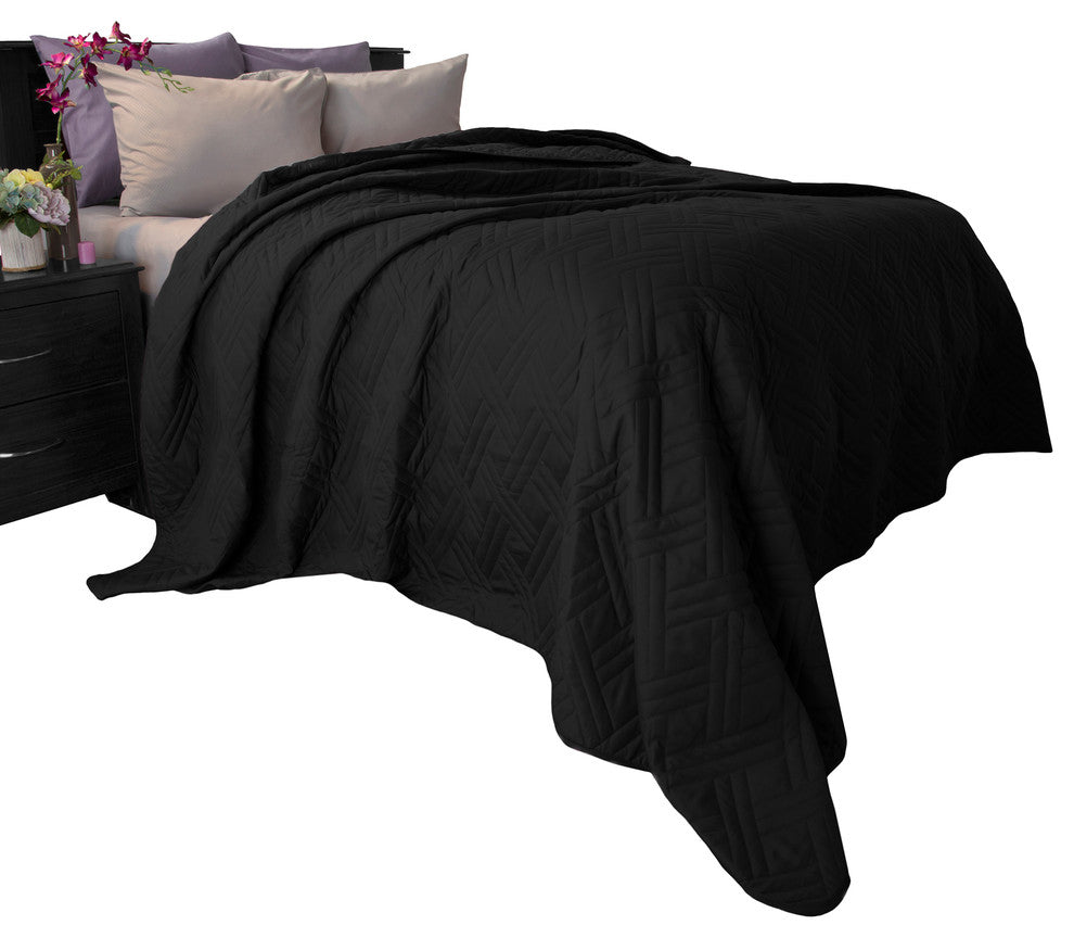 Lavish Home Solid Color Bed Quilt, Black, King