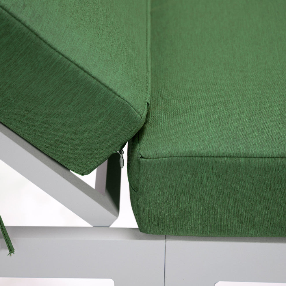 LeisureMod Chelsea Chaise Lounge Chair With Side Table, Green