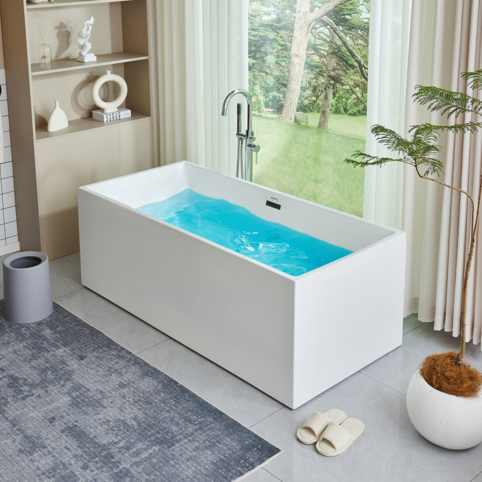 67" Freestanding Acrylic Bathtub, White/Matte Black