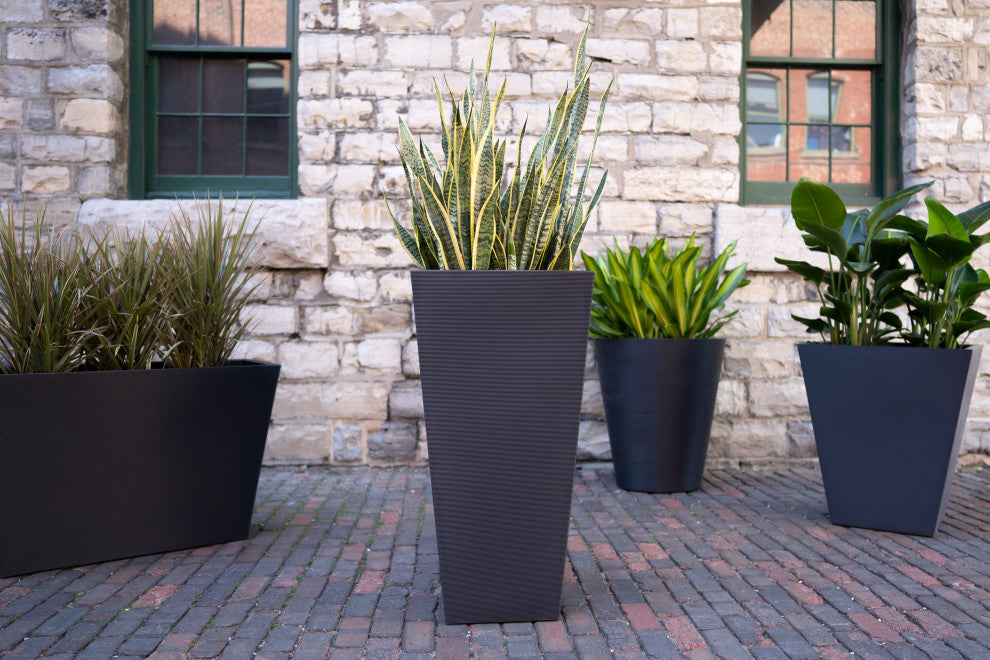 Pro Series Column Grooved Planter, 40", Black