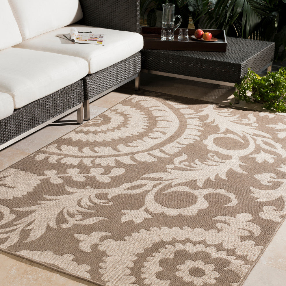 Alfresco Rug, 2'3" X 4'6"
