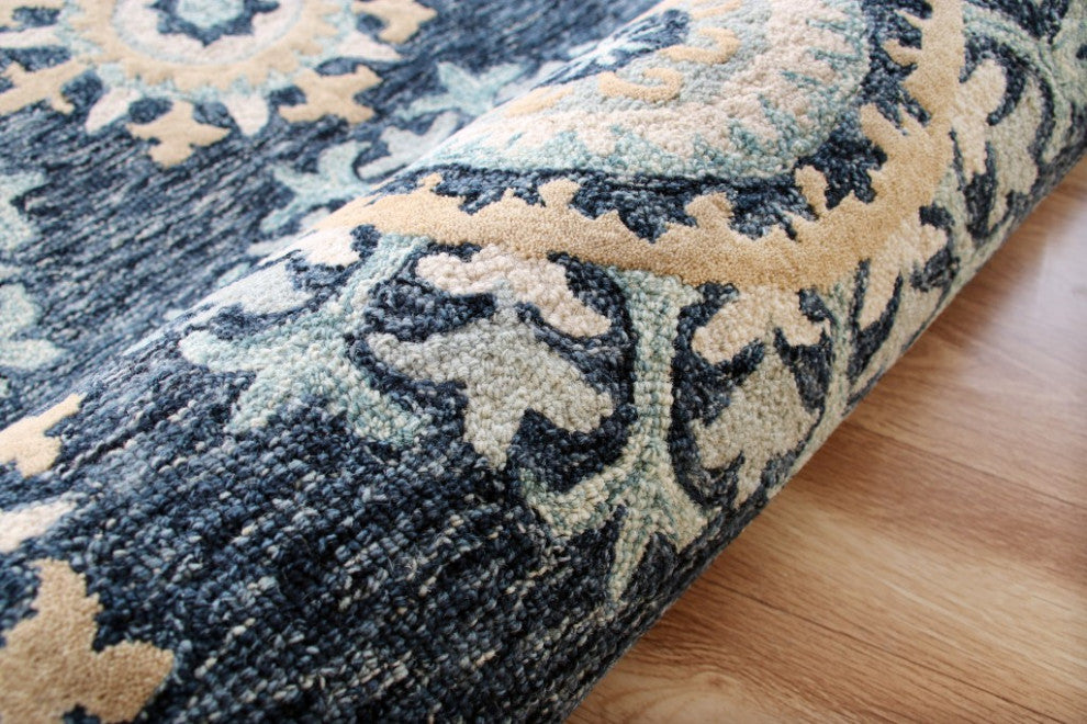 5" x 7" Blue and Beige Floral Disc Area Rug