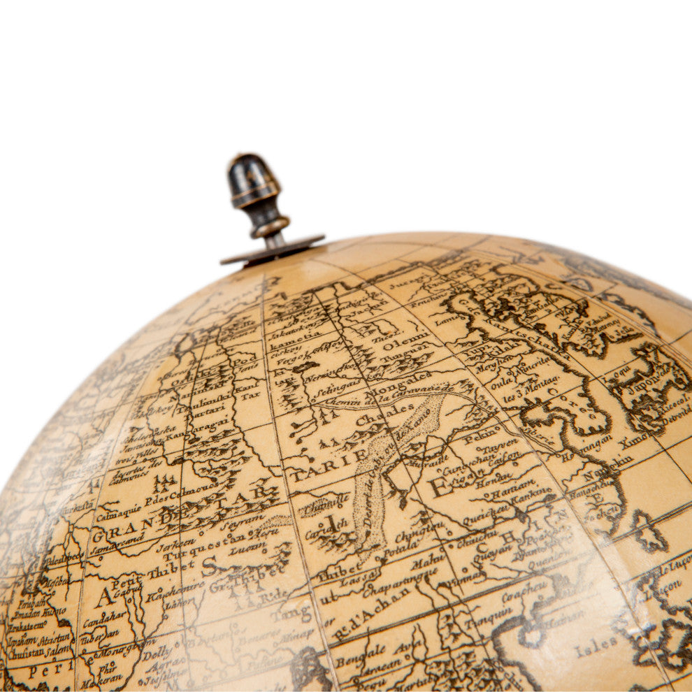Trianon Globe