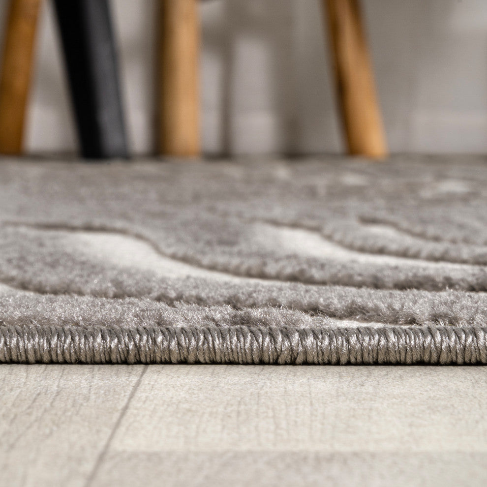 High-Low Groovy Striped Gray/Ivory 4 ft x 6 ft Indoor/Outdoor Area Rug