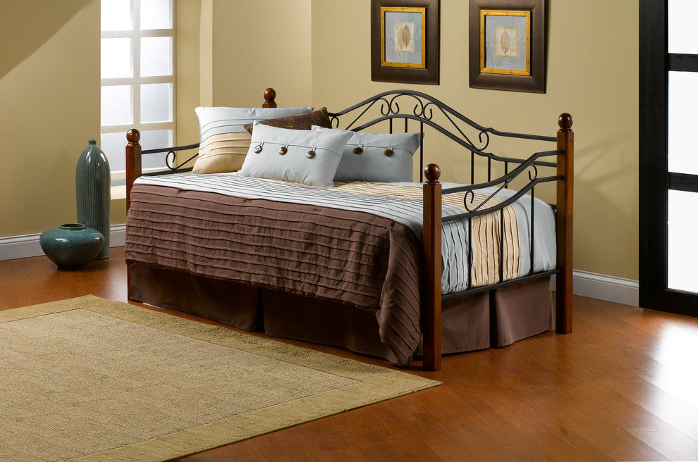 Madison Daybed With Suspension Deck