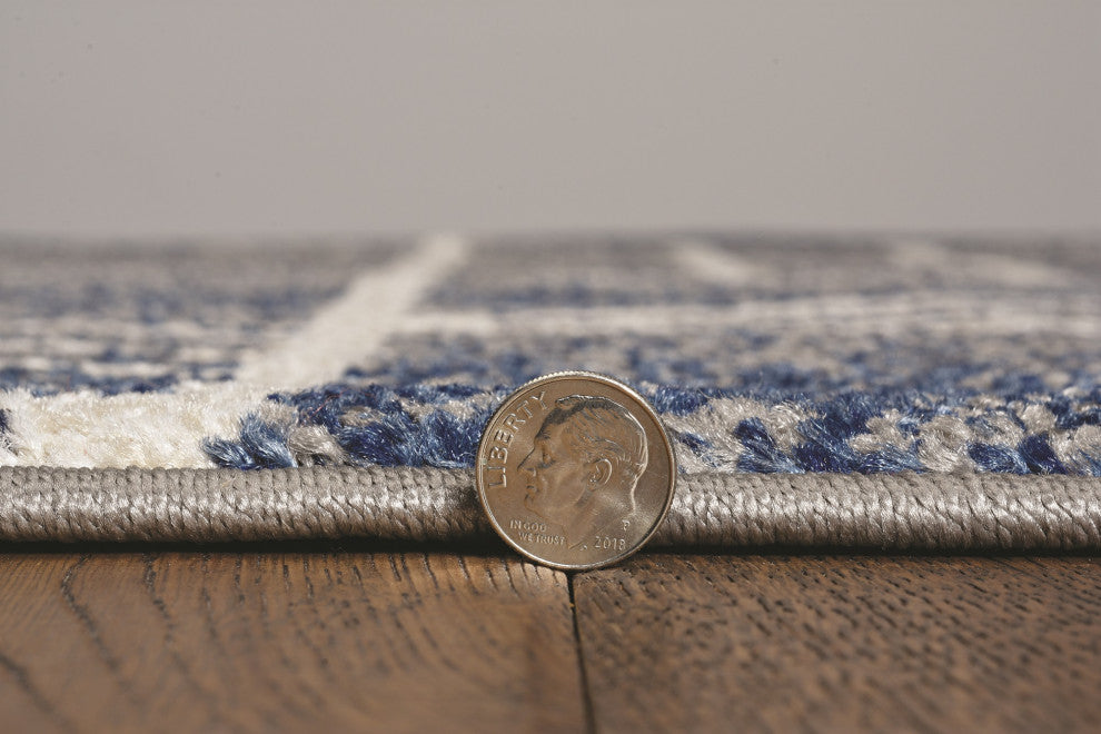 Lucia Blue Dimensions Indoor/Outdoor Accent Rug, 5'3" X 7'7"