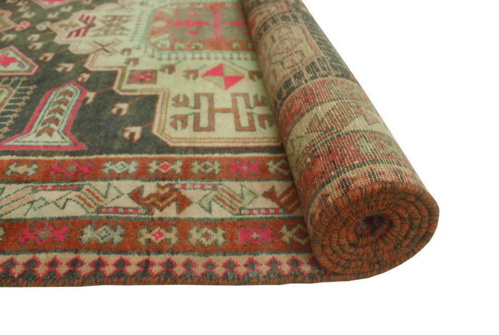 Semi-Antique Lexi Navy/Beige Runner, 4'3x9'10