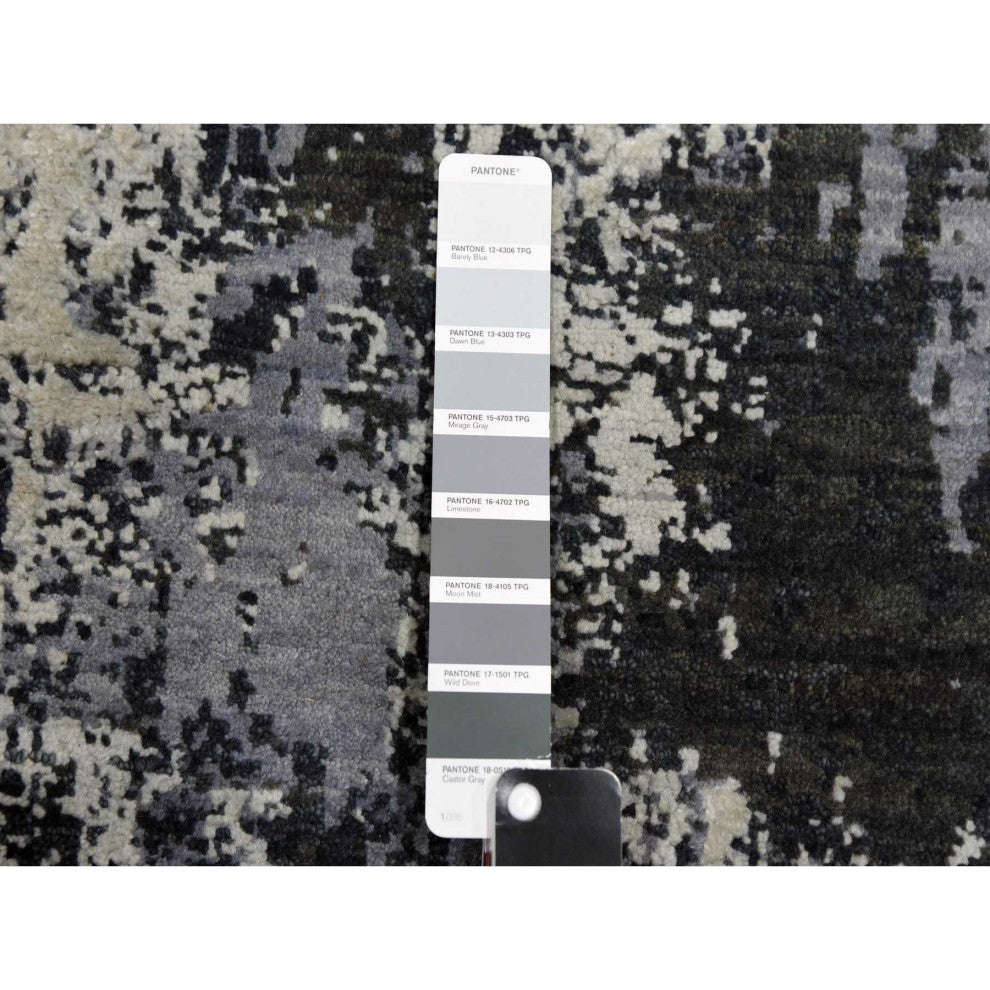 Charcoal Gray Wool and Silk Denser Weave Hand Knotted Round Rug, 8'2"x8'2"