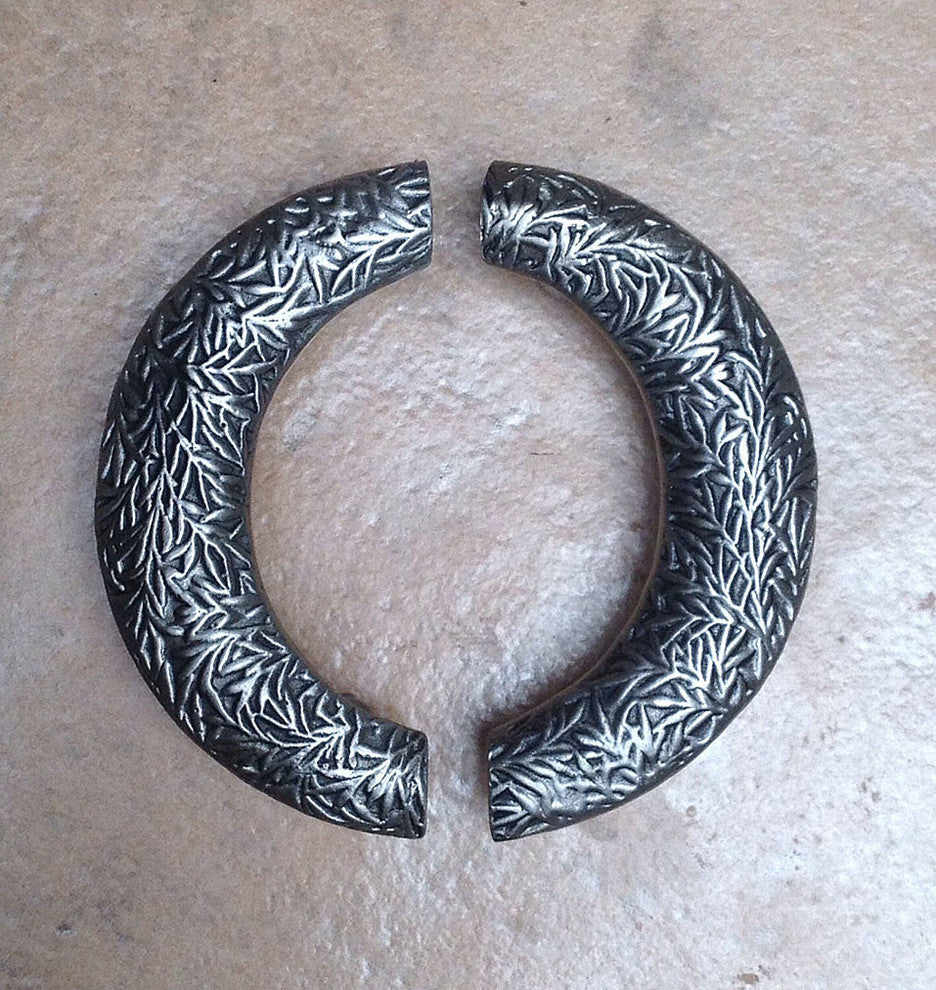 Willow Arc Pull, Antique Brass