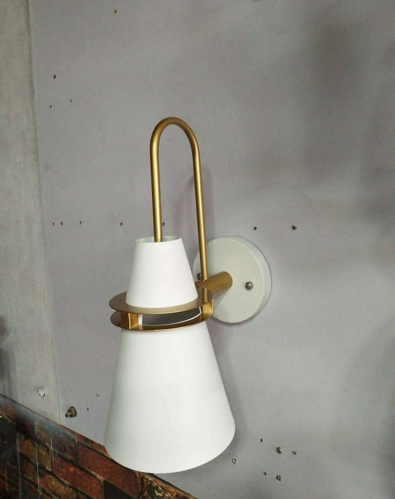 Kandersteg | Wall Lamp in the Shape of Truncated Cone, White