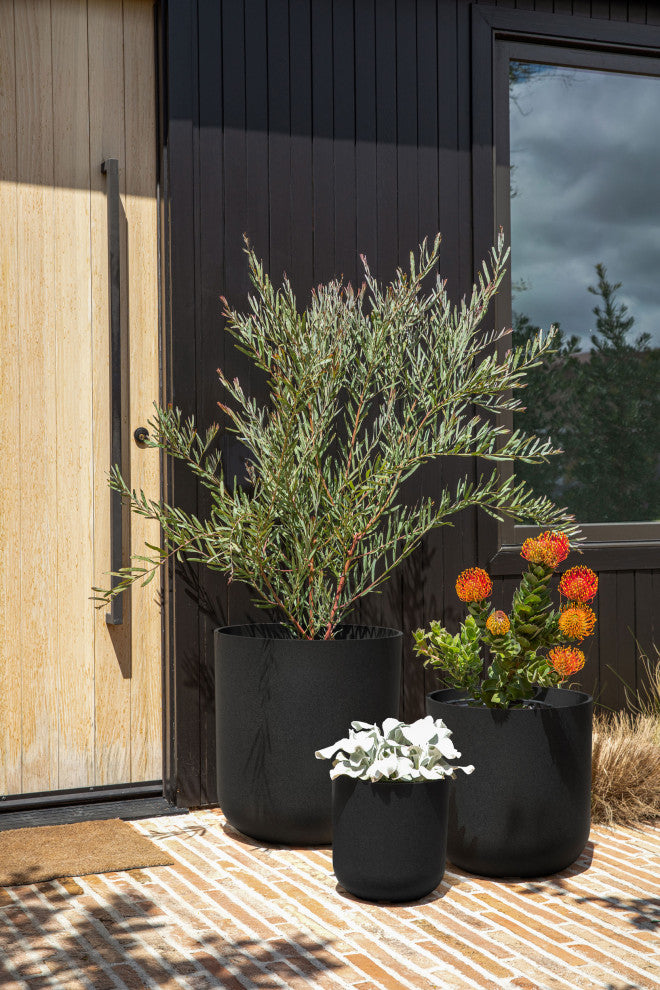 Veradek Mason Series Kona Planter Set of 3 Cluster, Black