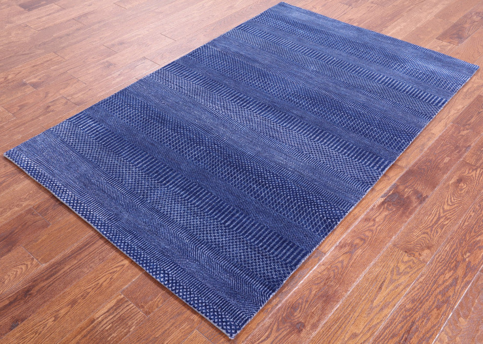 3' 11" X 6' 0" Savannah Grass Wool and Silk Hand Knotted Rug Q11507