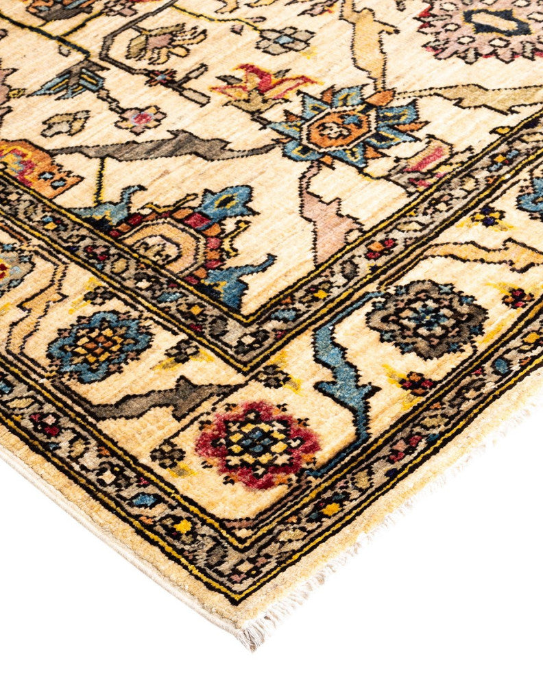 Serapi One-of-a-Kind Hand-Knotted Area Rug Ivory, 3' 11" x 5' 7"