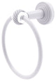 Pacific Beach Towel Ring with Twisted Accents, Matte White