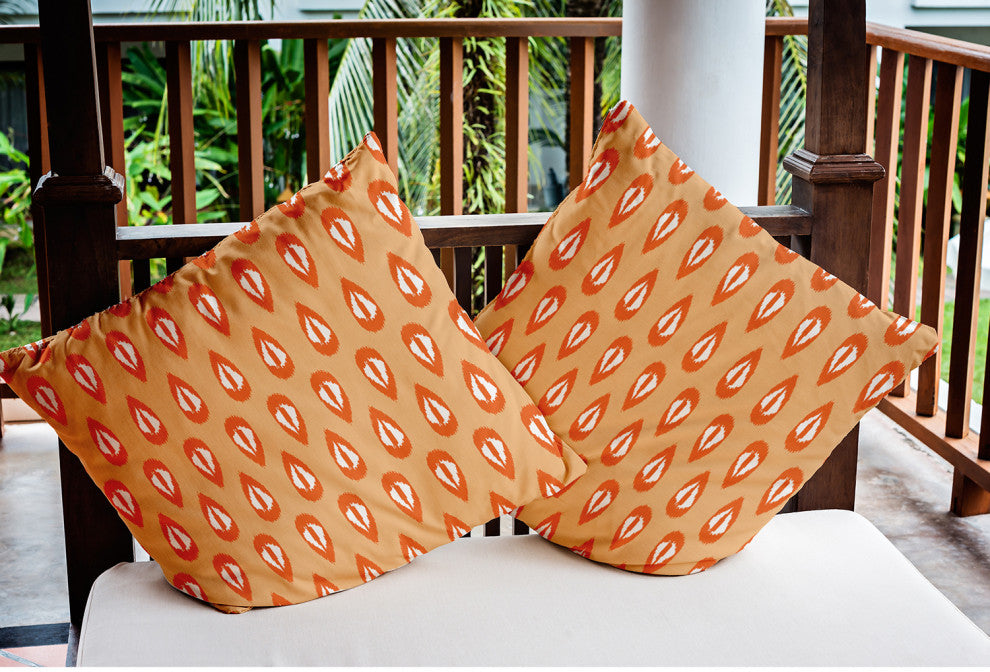 18" x 18" Ikat Tears Indoor/Outdoor Polyester Throw Pillow, Dusty Orange