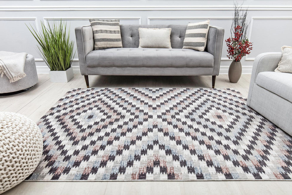 Jade Eternity White Geometric Contemporary White Recycled Area Rug, 5'3" X 7'0"
