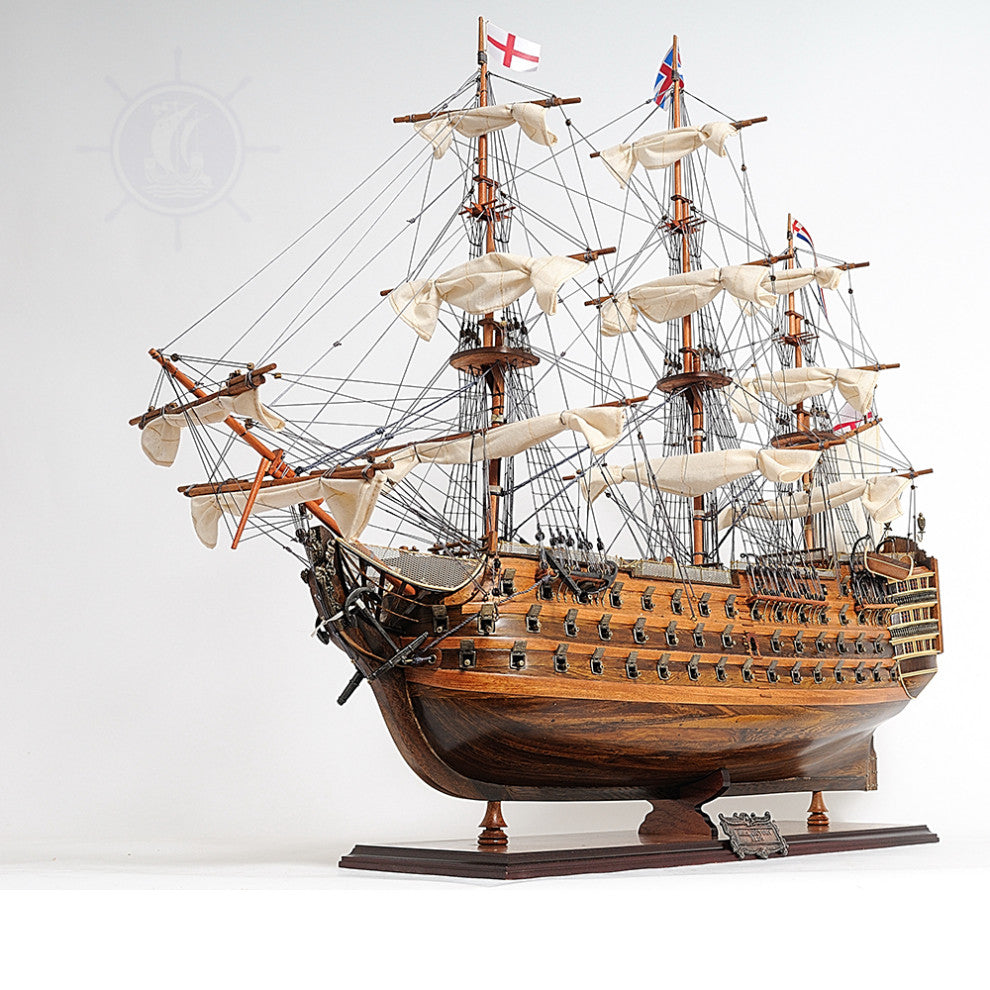 Hms Victory Midsize With Display Case Front Open