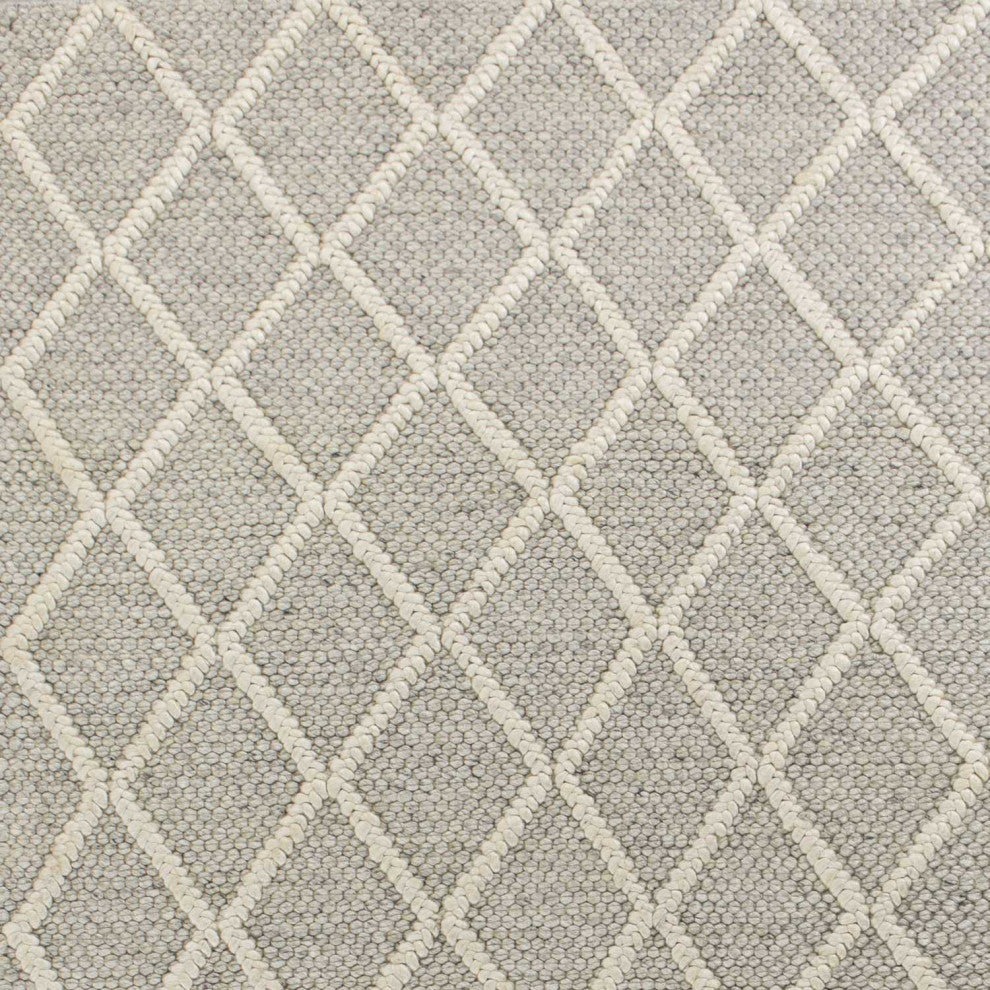 HomeRoots 9'x13' Grey Hand Woven Diamond Pattern Indoor Area Rug