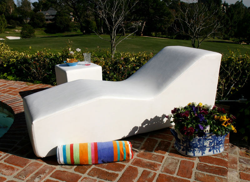 White Cushioned Chaise Lounge, Modern Outdoor Wave Chaise