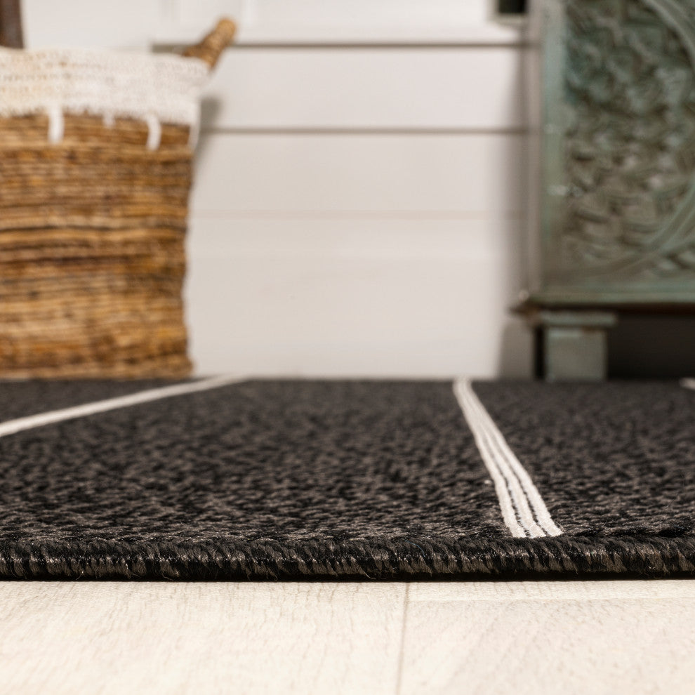 Grid Modern Squares Indoor/Outdoor Area Rug, Black/Cream, 8x10