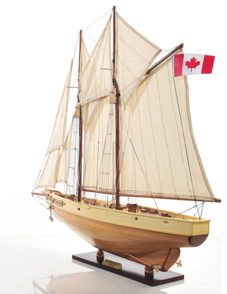HomeRoots Bluenose Model, Light Brwon Finish