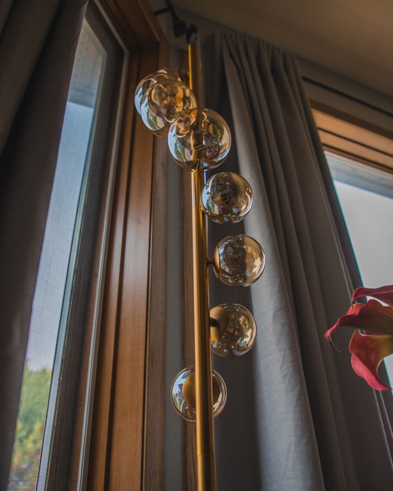 8LT Halogen Floor Lamp VB With Champagne Glass