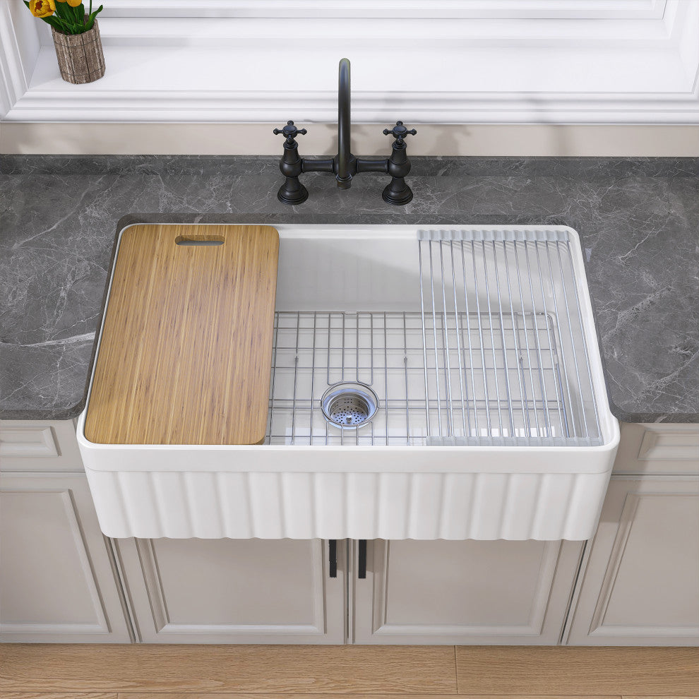 33"Lx20"W Farmhouse/Apron Farm Fireclay Kitchen Sink With Sink Grid And Strainer