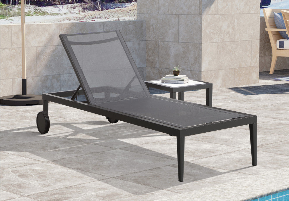 Nizuc Outdoor Patio Aluminum End Table, White